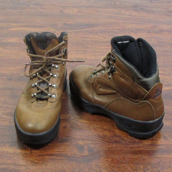 nike air boots acg